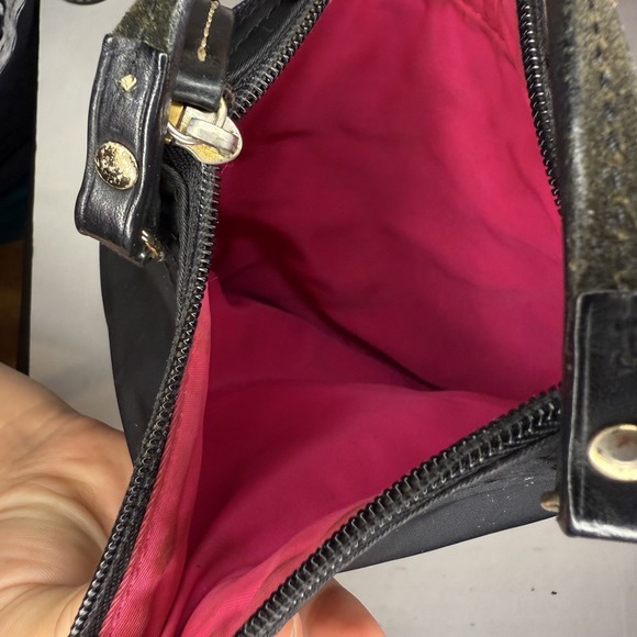 DOONEY & BOURKE Crossbody Black Nylon North South Triple Zip Bag Purse - Picture 10 of 12